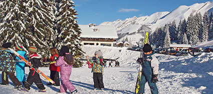photo de la station de Manigod La Croix Fry réalisé par guy degoutte photographe pour arvimedia la clusaz